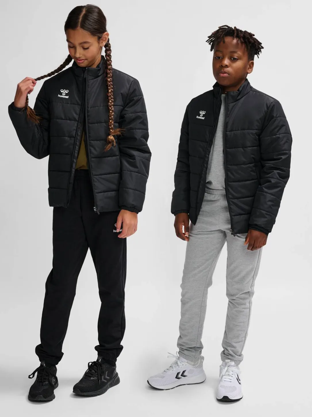 hmlESSENTIAL SHORT BENCH JKT KIDS