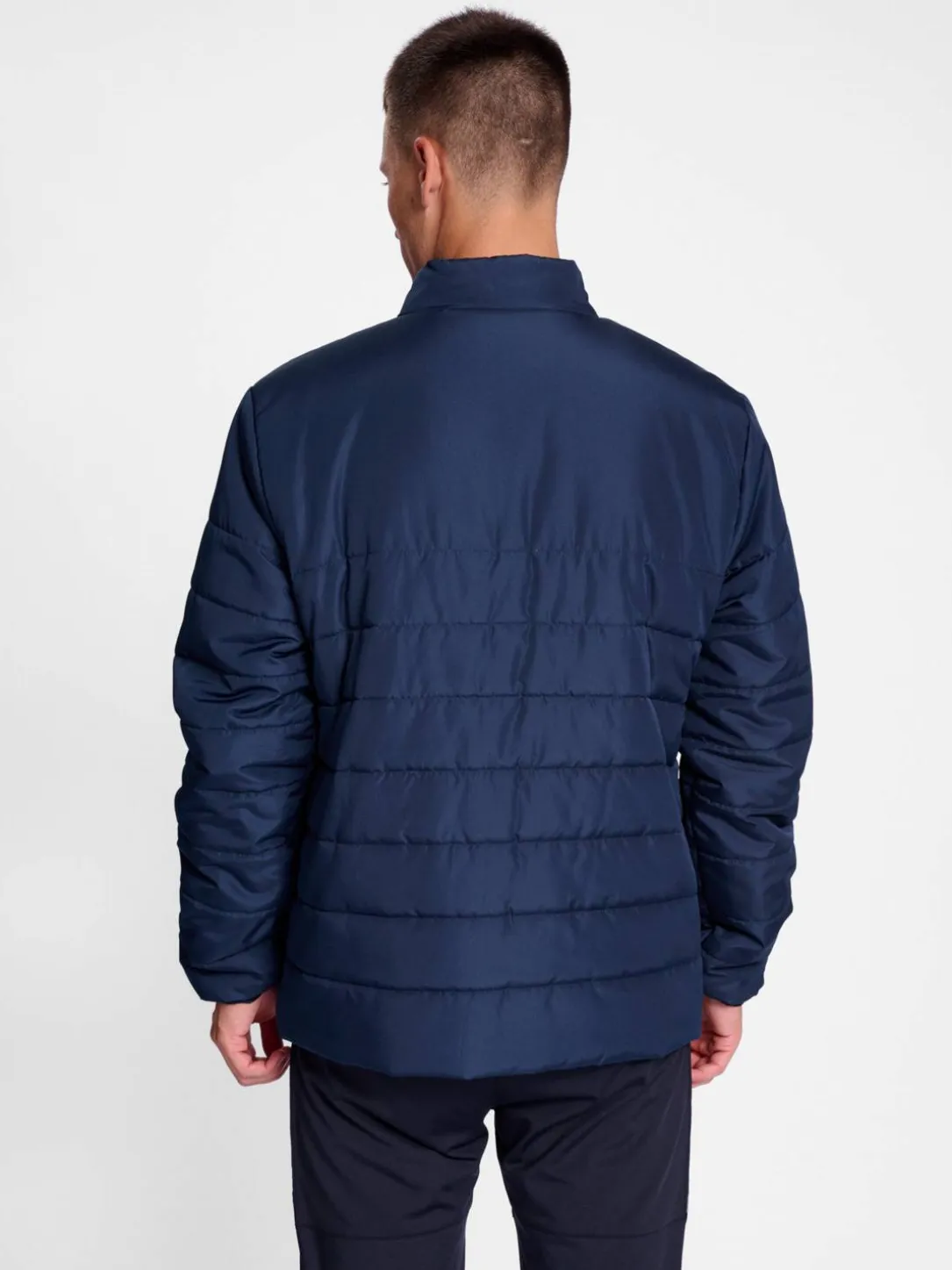 hmlESSENTIAL SHORT BENCH JKT