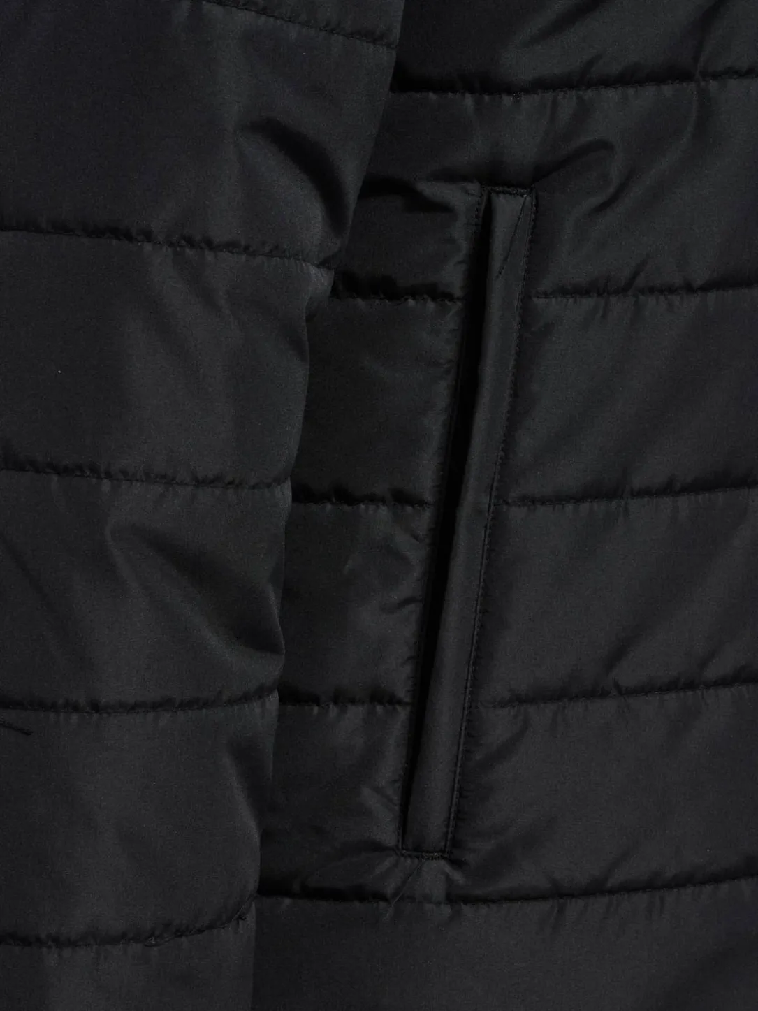 hmlESSENTIAL SHORT BENCH JKT
