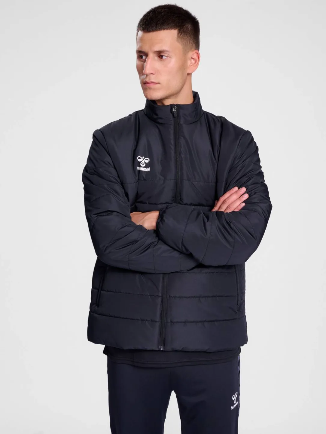 hmlESSENTIAL SHORT BENCH JKT