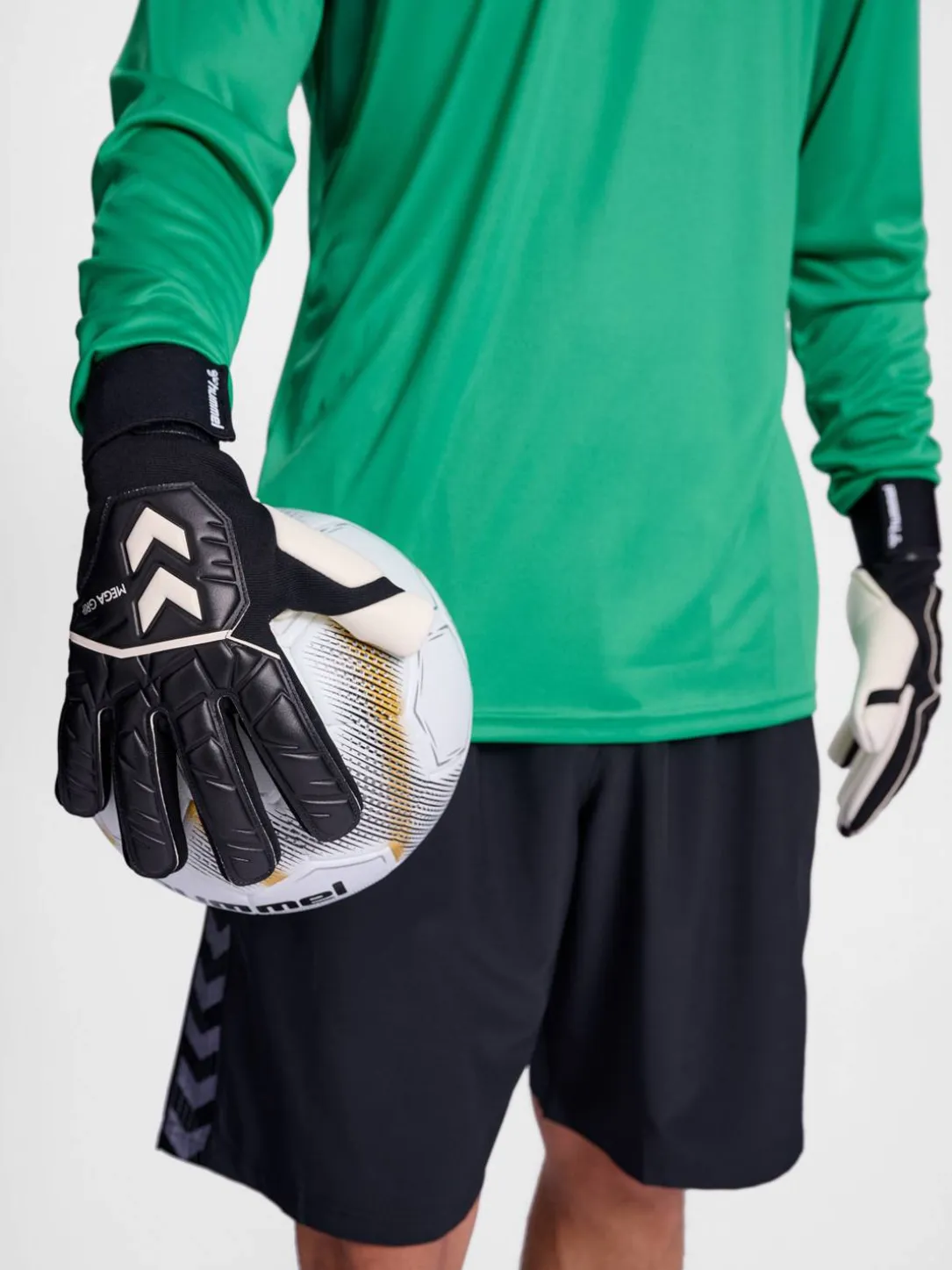 hmlGK GLOVES MEGA GRIP