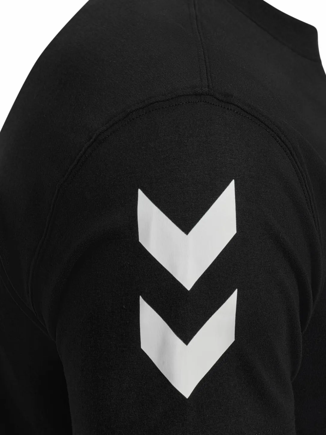 hmlGO 2.0 CHEVRON T-SHIRT S/S