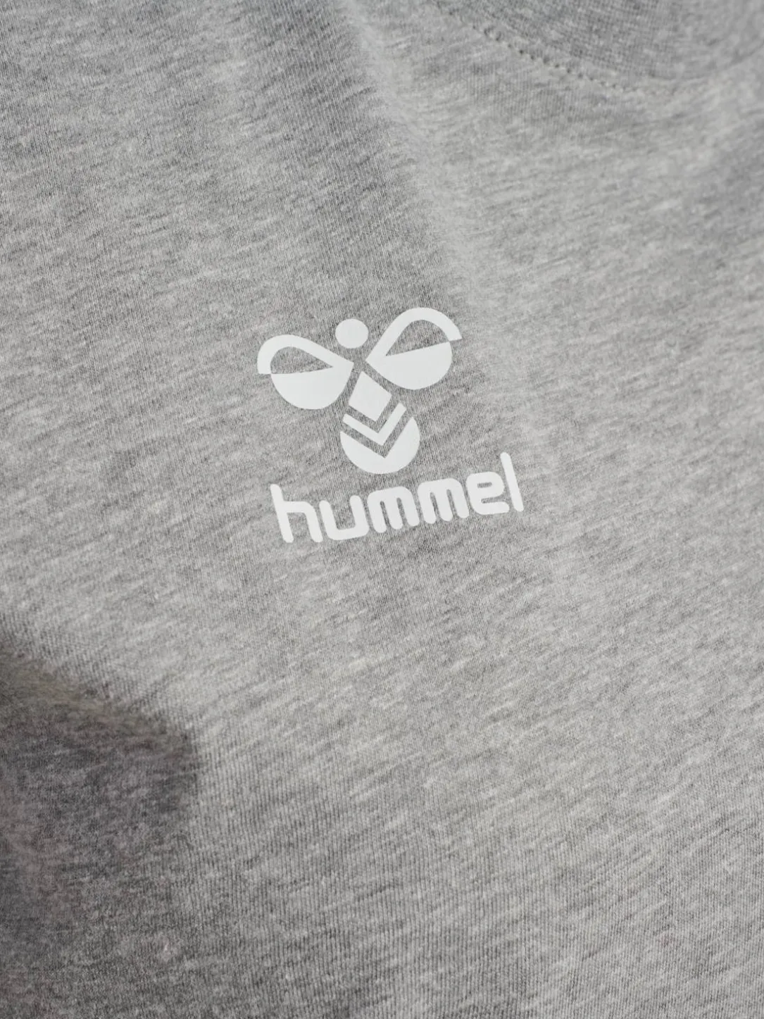 hmlGO 2.0 CHEVRON T-SHIRT S/S WOMAN