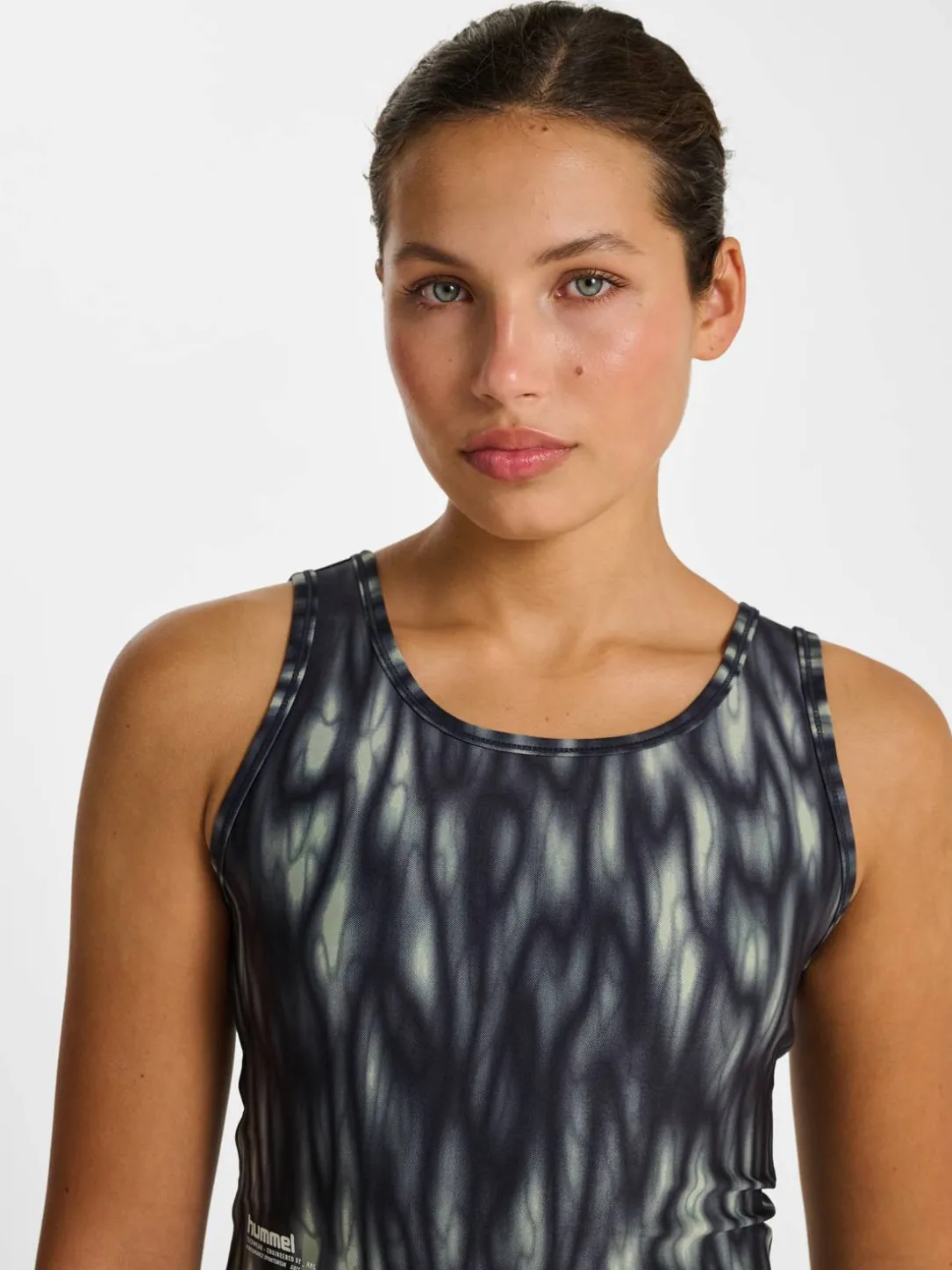 hmlHIIT AOP INTENSITY W TOP