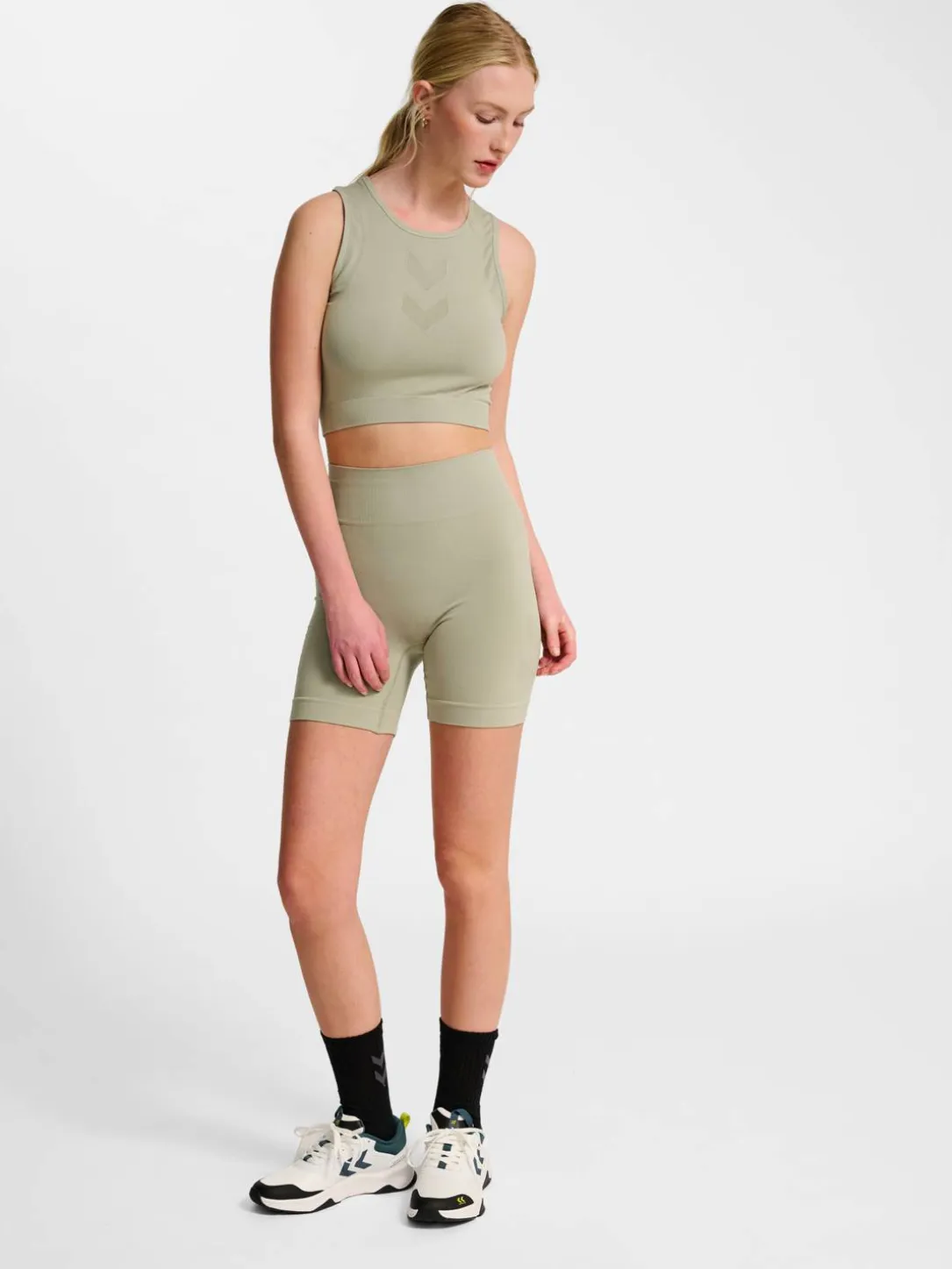 hmlHIIT SEAMLESS SHORT TIGHTS
