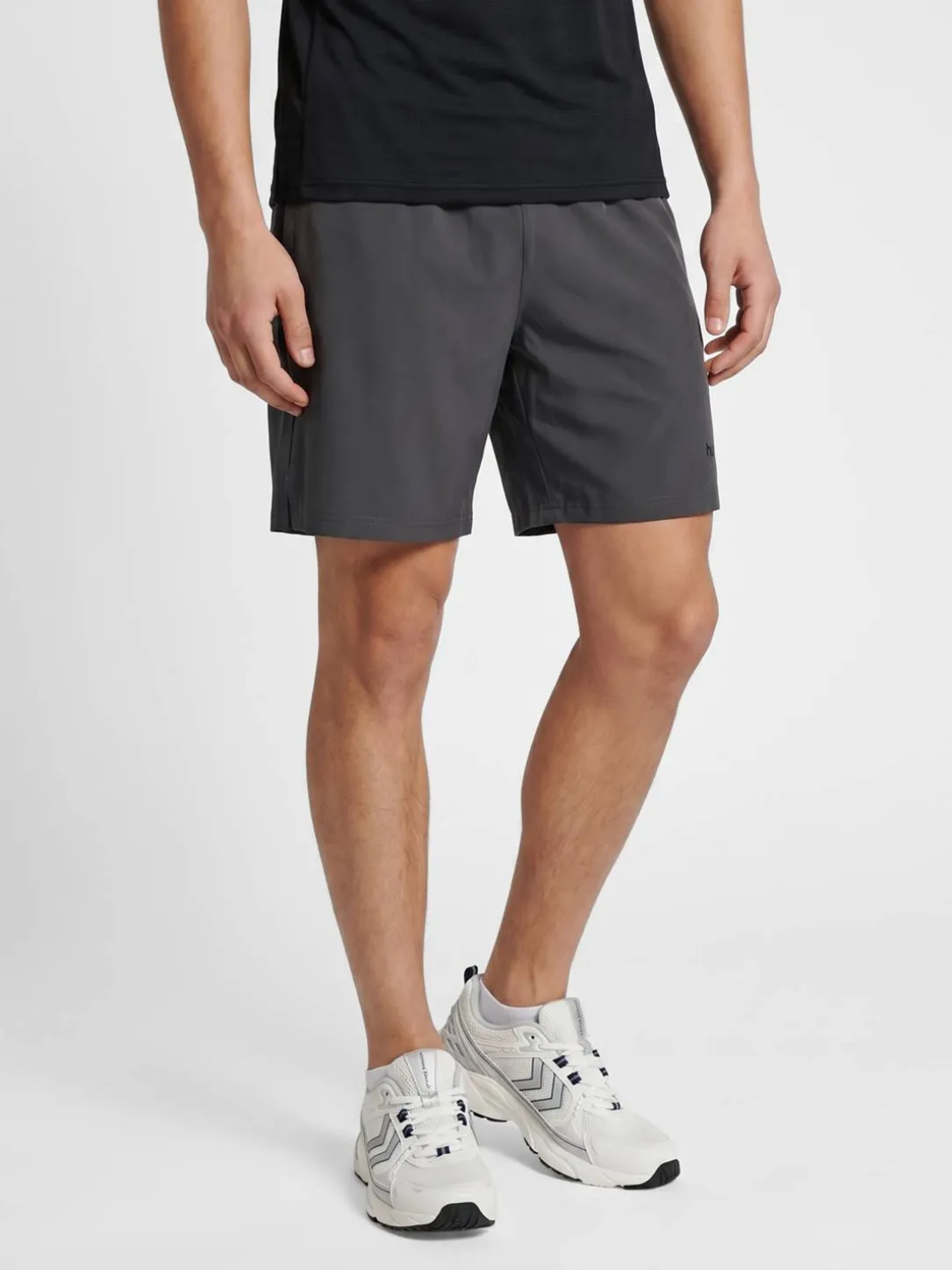 hmlHYBRID SHORTS