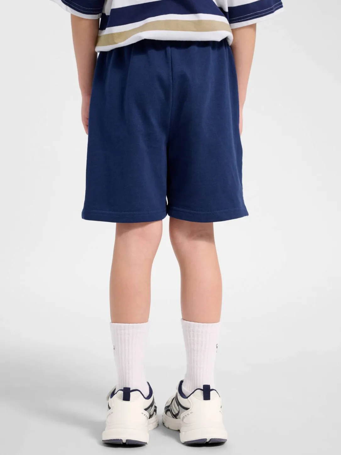 hmlJR JUMP BOXY SWEAT SHORTS