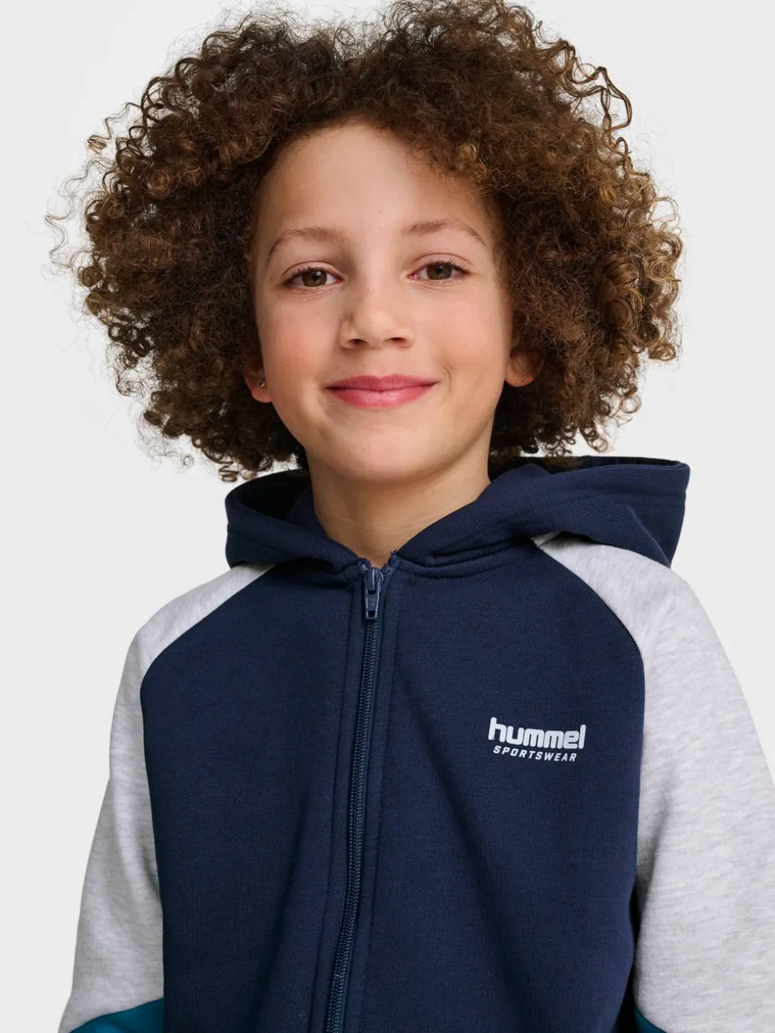 hmlJR LOOSE BLOCKED ZIP HOODIE