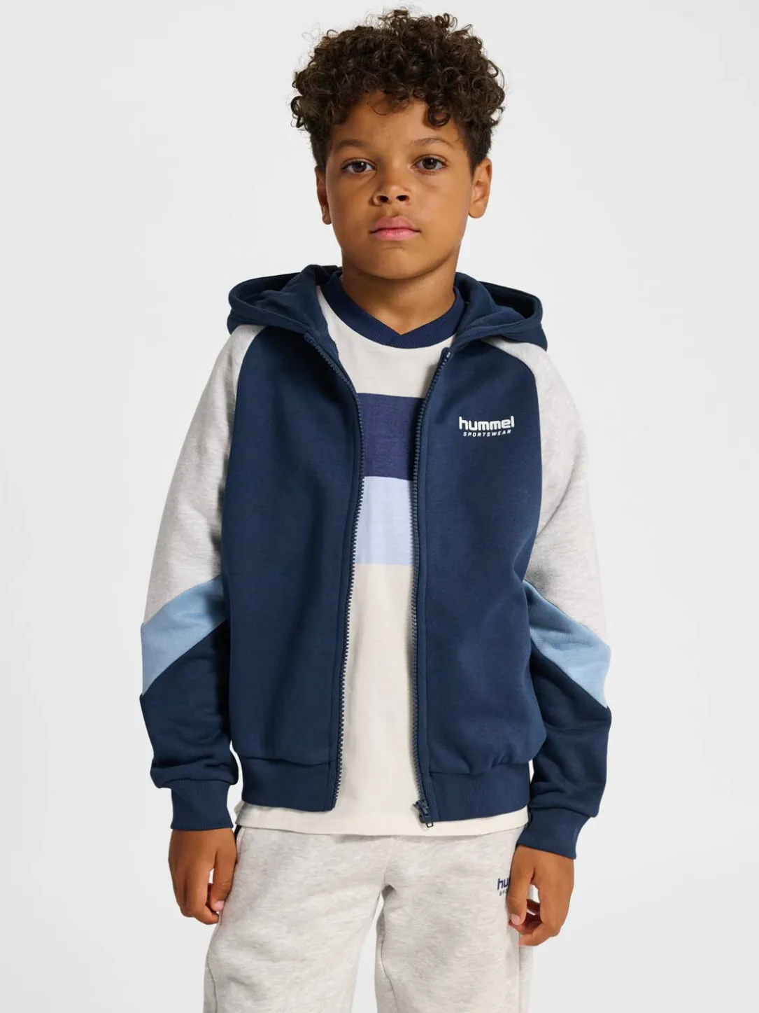 hmlJR LOOSE BLOCKED ZIP HOODIE