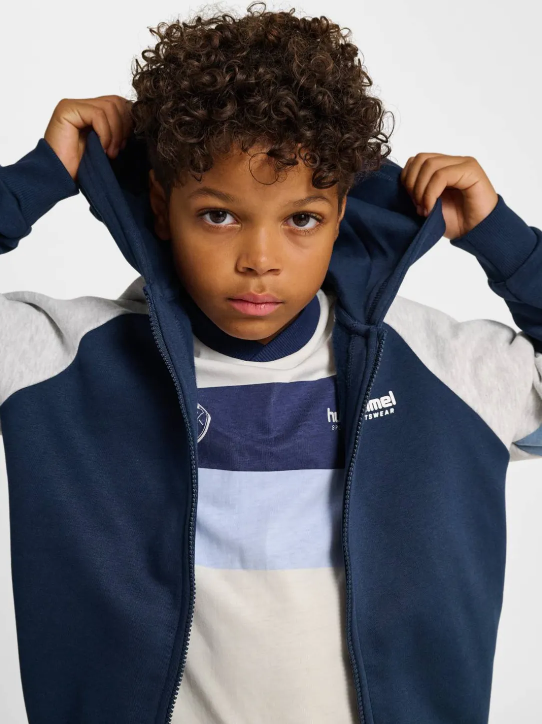 hmlJR LOOSE BLOCKED ZIP HOODIE