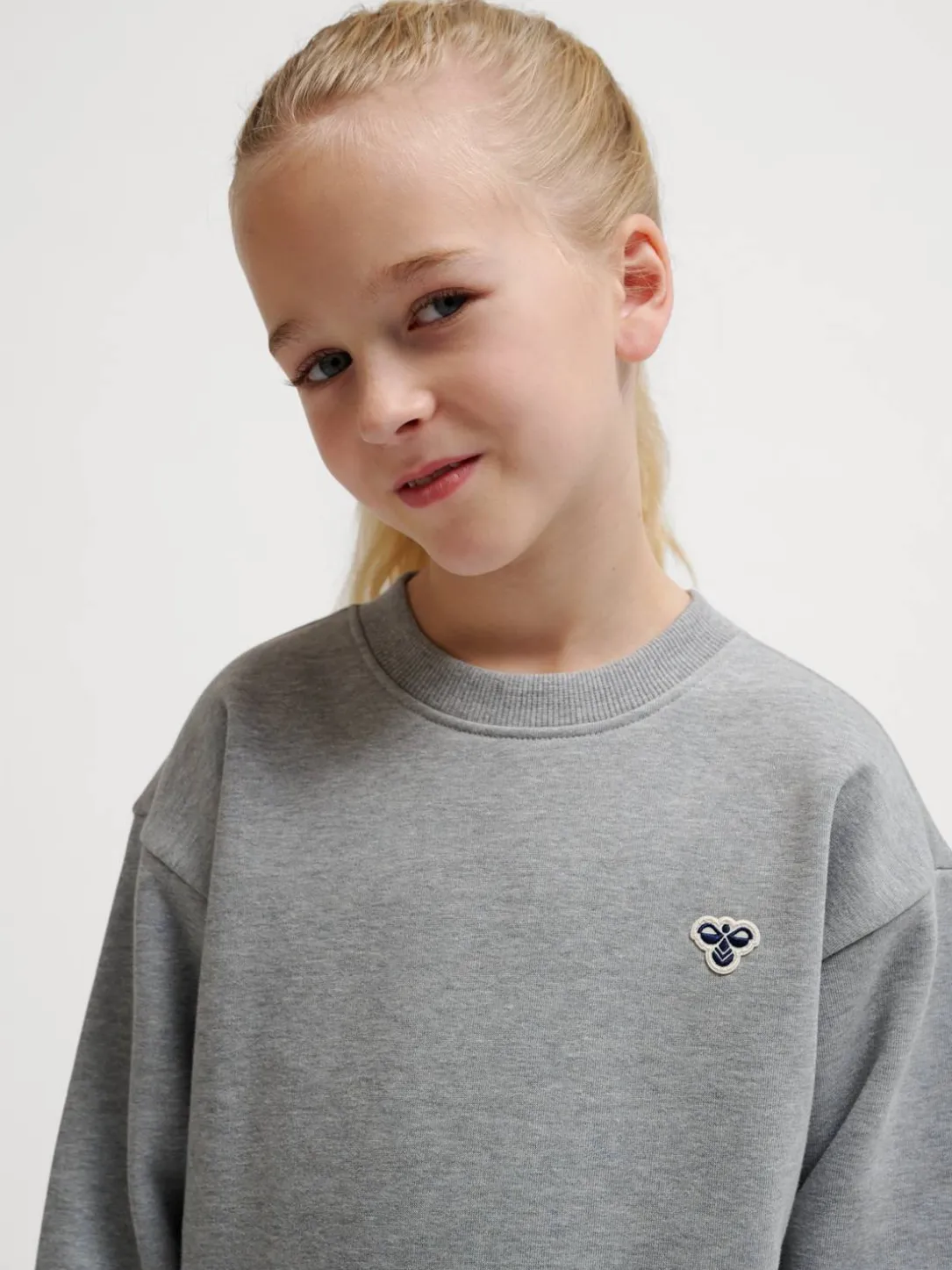 hmlJR LOOSE CREWNECK BEE