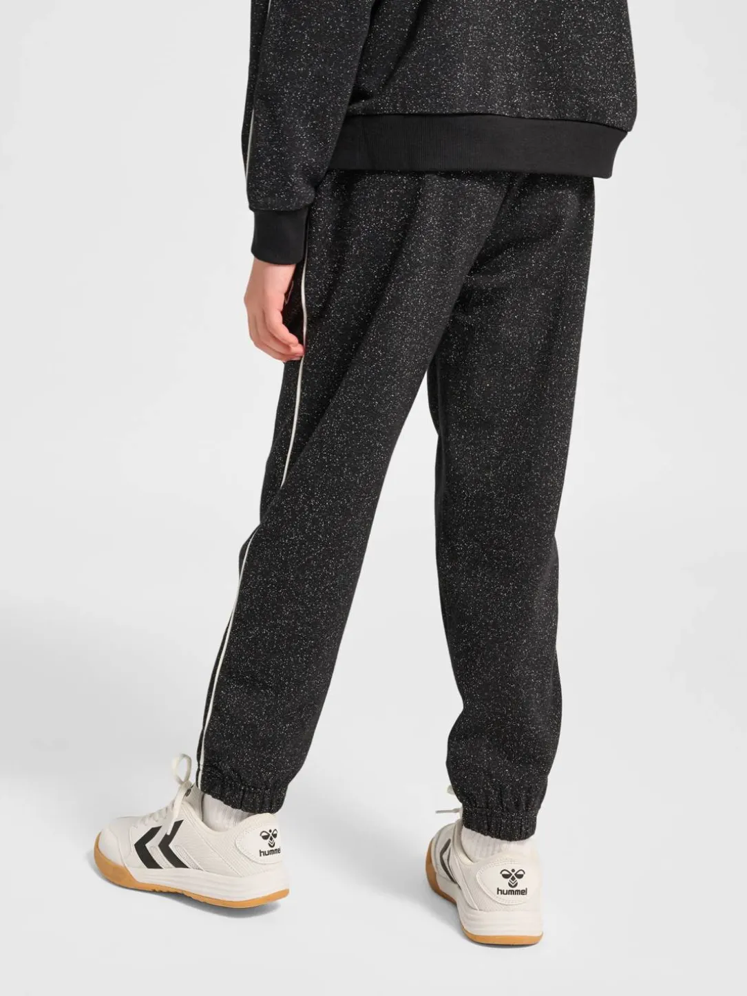 hmlJR LOOSE GLITTER SWEATPANT