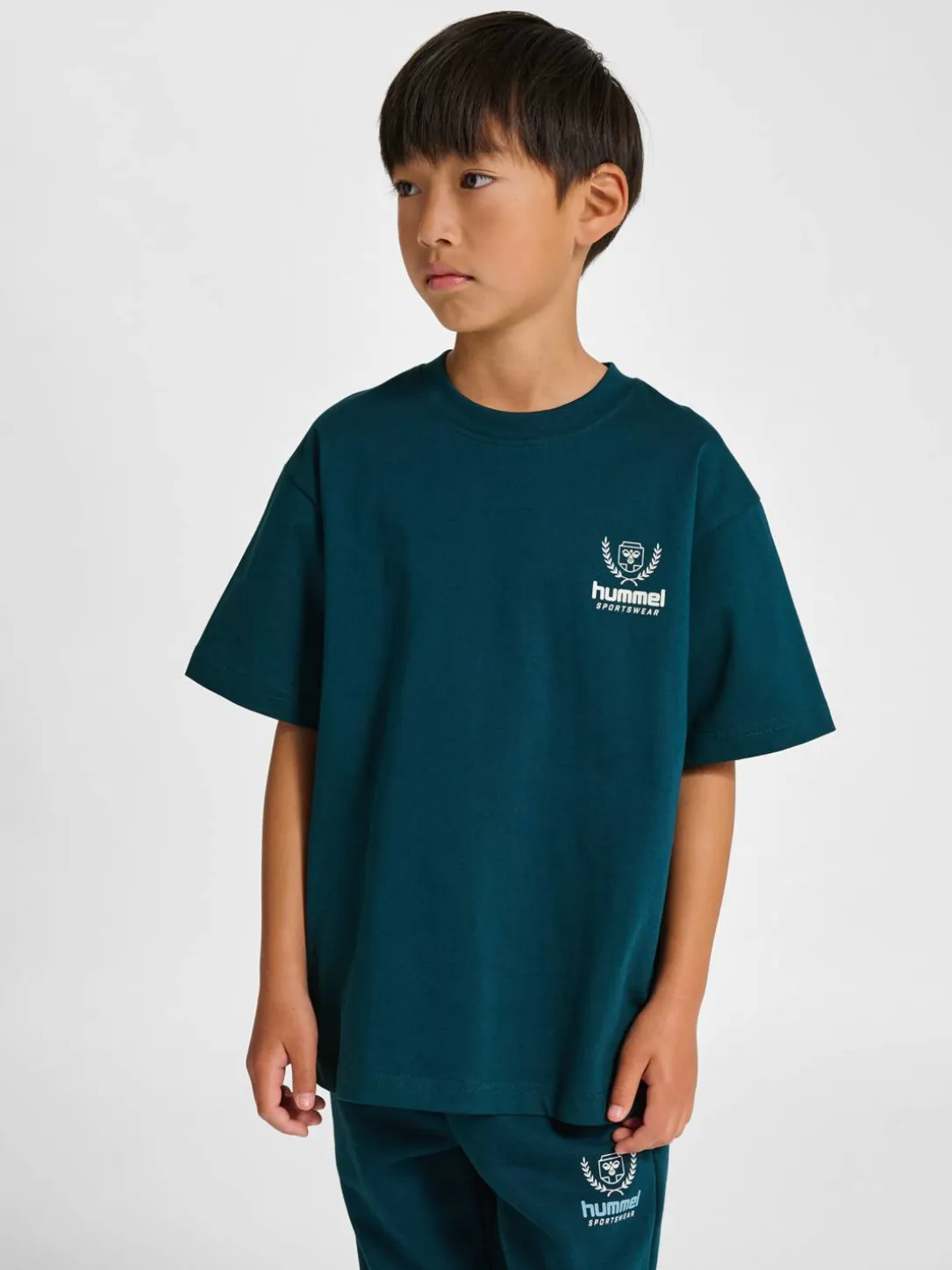 hmlJR LOOSE GRAPHIC T-SHIRT S/S BTS