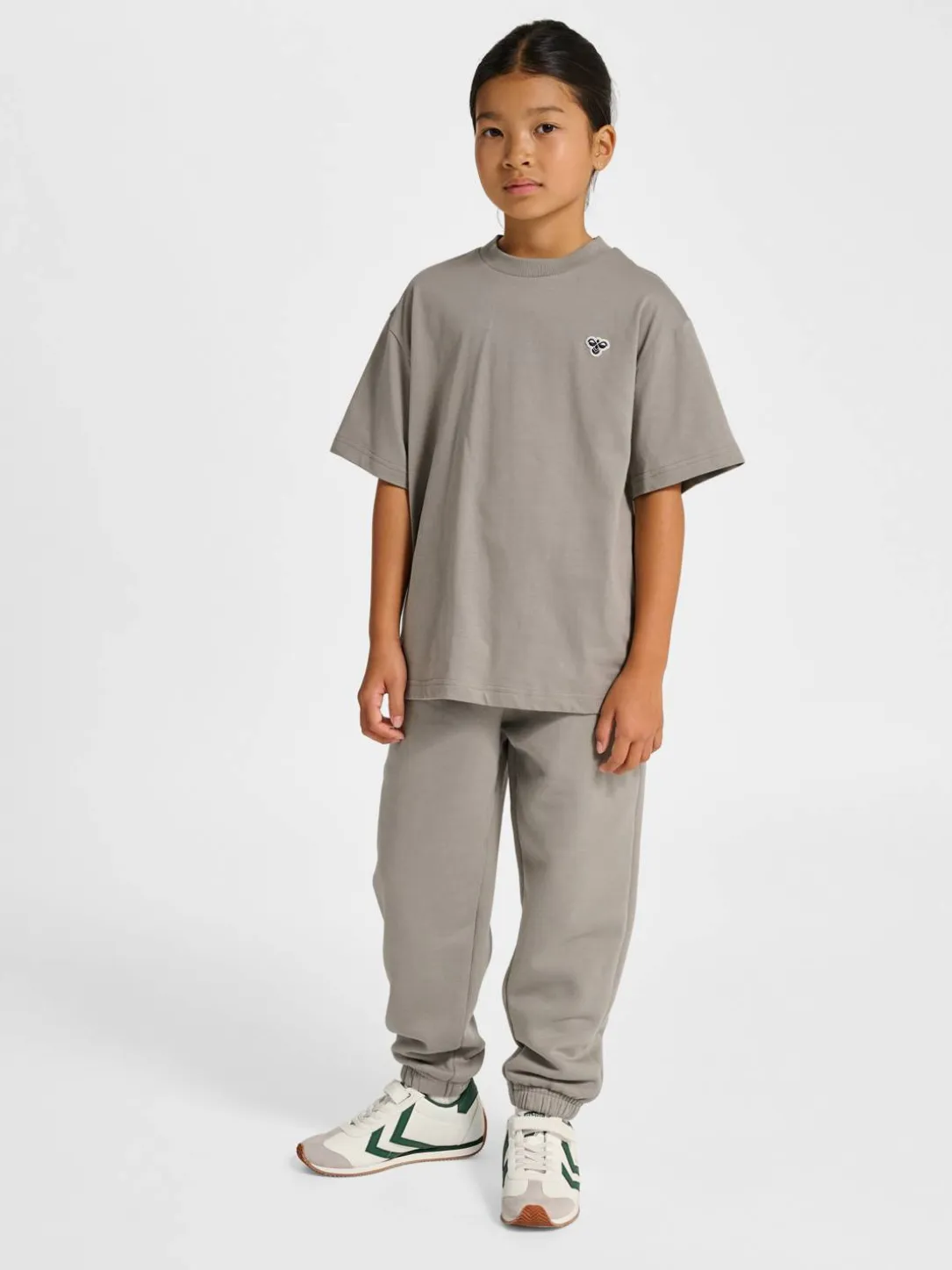hmlJR LOOSE T-SHIRT S/S BEE