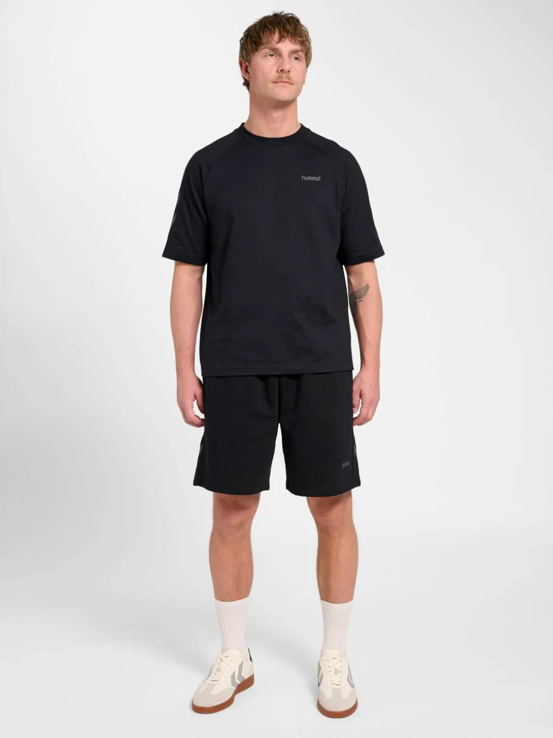 hmlKEEPER CHEVRON SHORTS