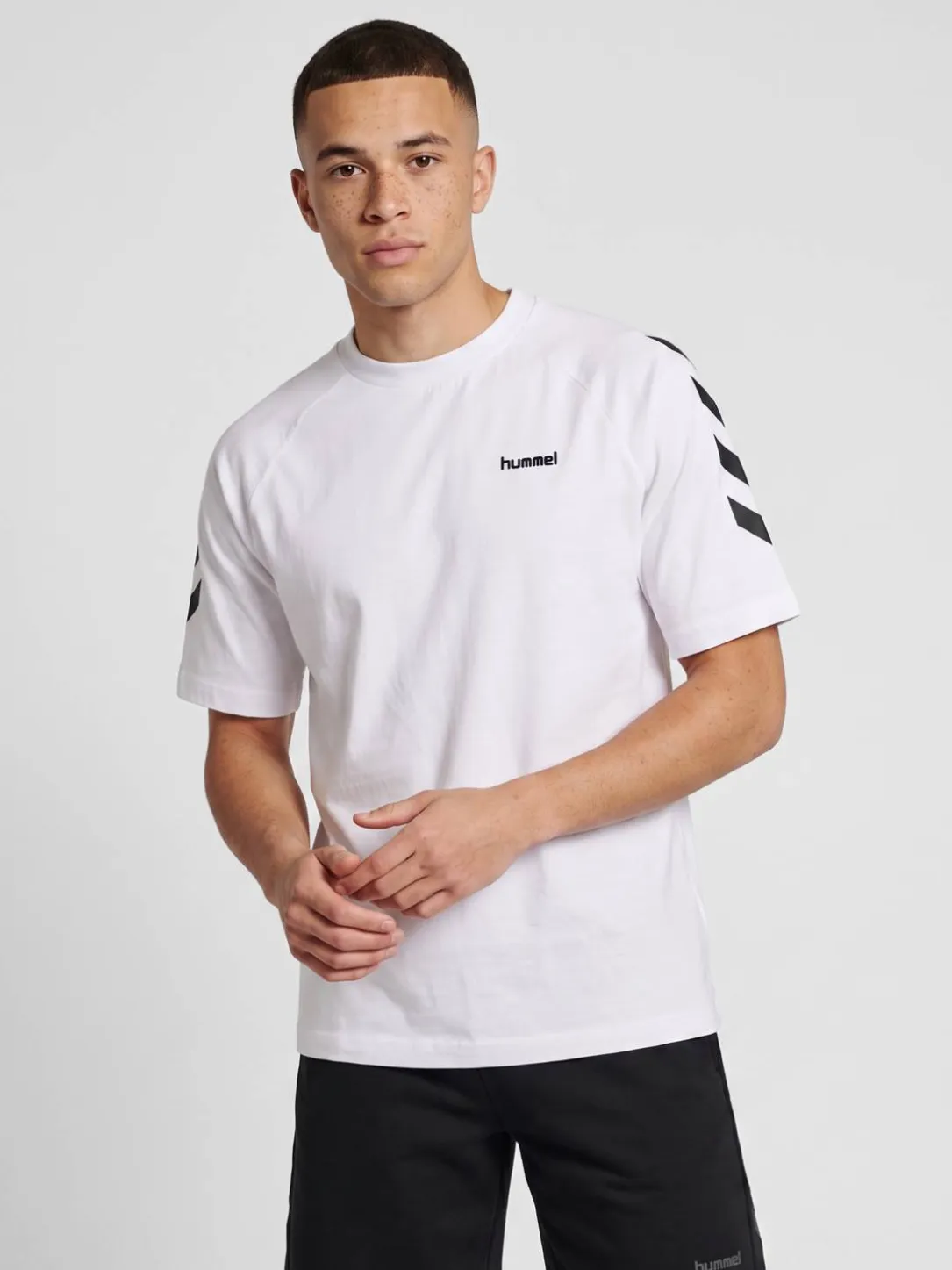 hmlKEEPER CHEVRON T-SHIRT S/S