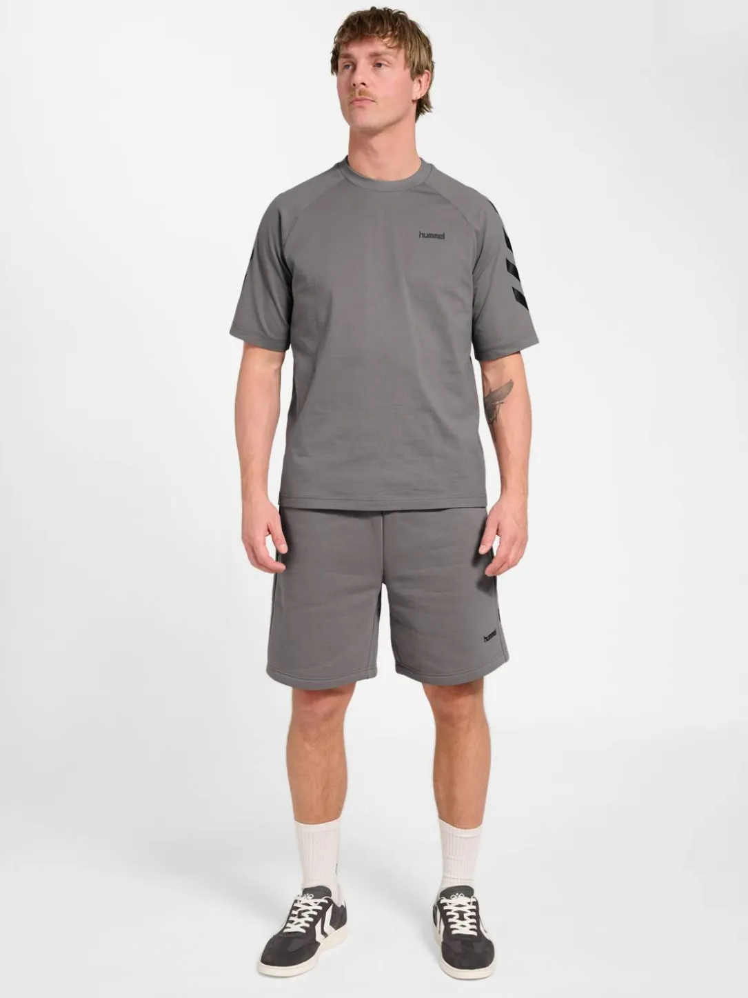 hmlKEEPER CHEVRON T-SHIRT S/S