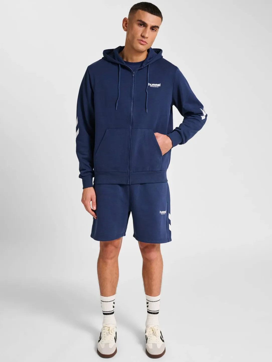 hmlLEGACY 2.0 ZIP HOODIE