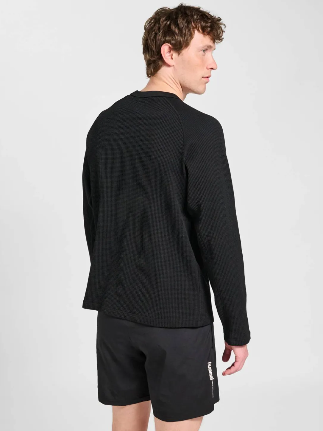 hmlMOMENTUM CREWNECK