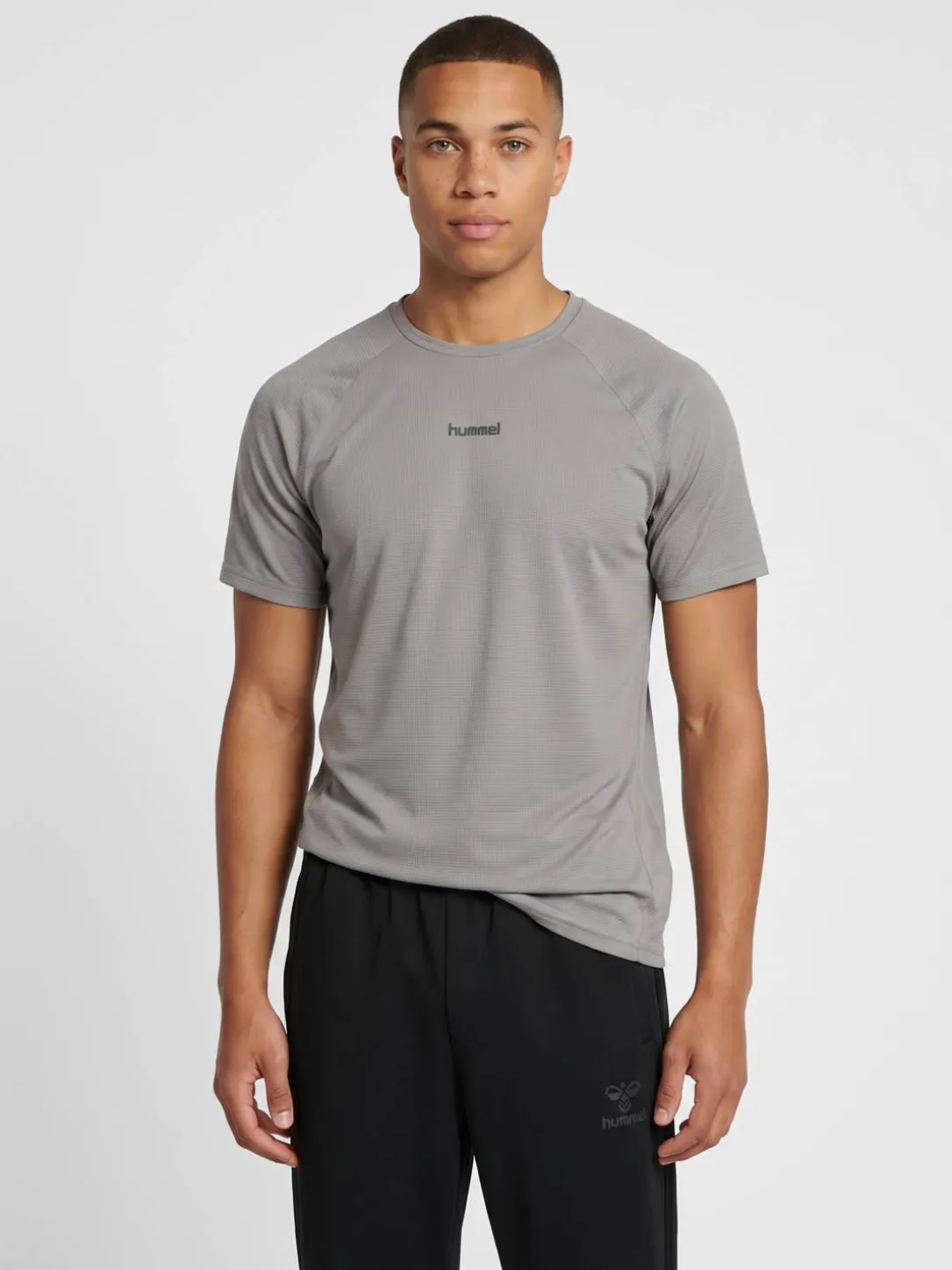 hmlMOMENTUM T-SHIRT S/S