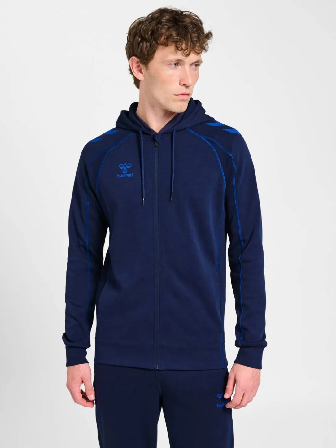 hmlMOVE 2.0 ZIP HOODIE