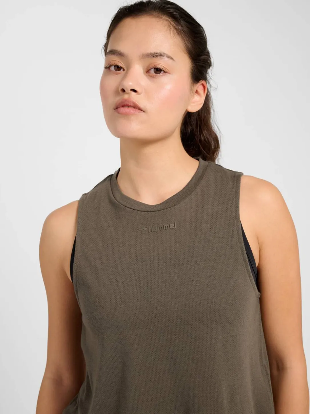 hmlMT VANJA SHORT MUSCLE TANKTOP