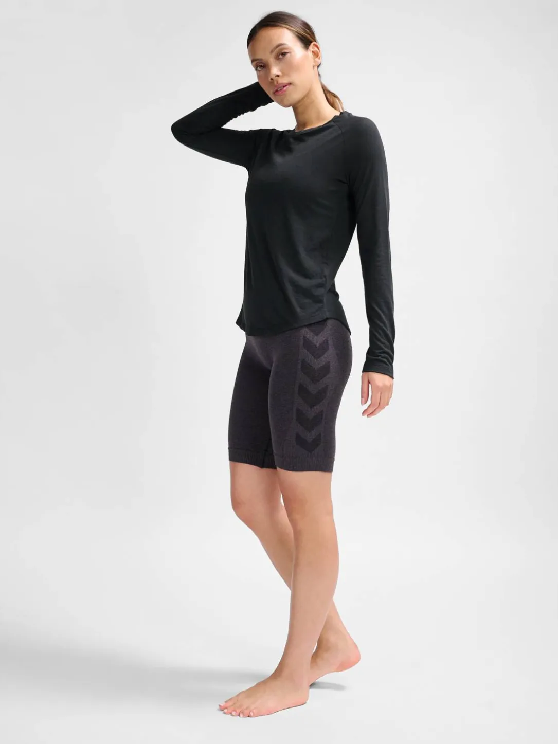 hmlMT VANJA T-SHIRT L/S