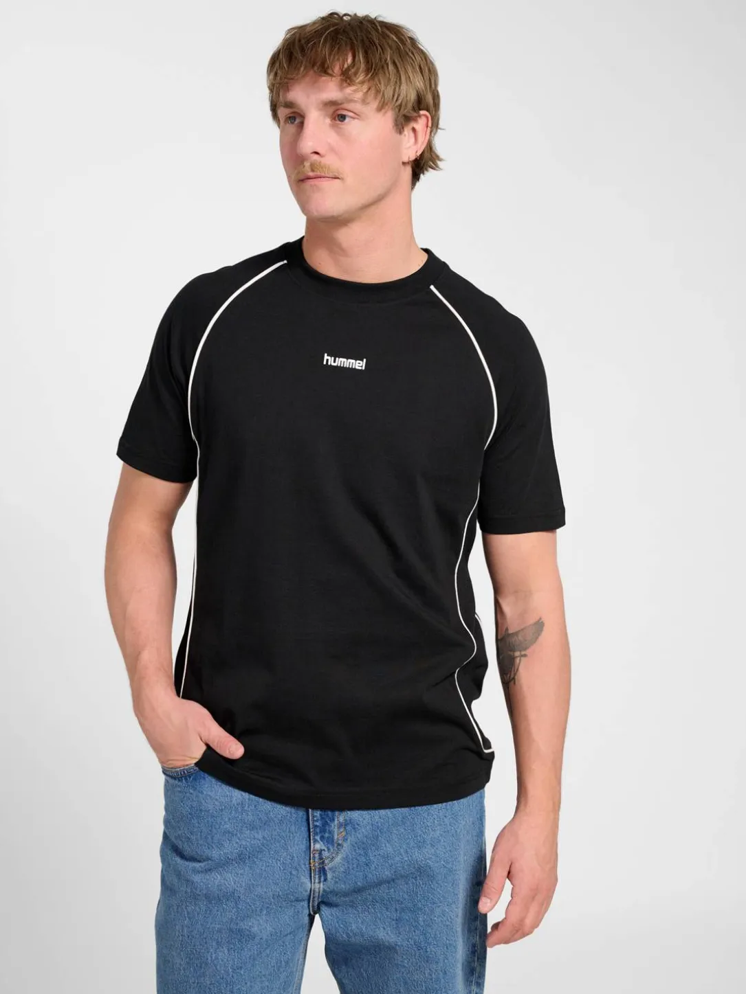 hmlPITCH REST DAY T-SHIRT S/S