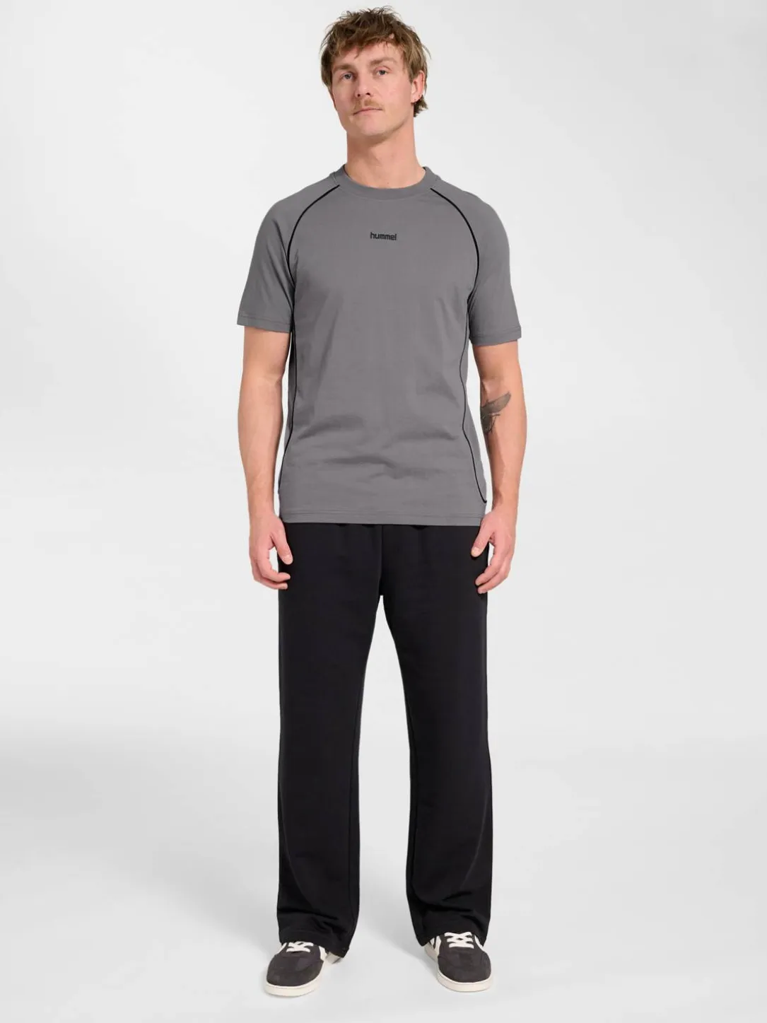 hmlPITCH REST DAY T-SHIRT S/S