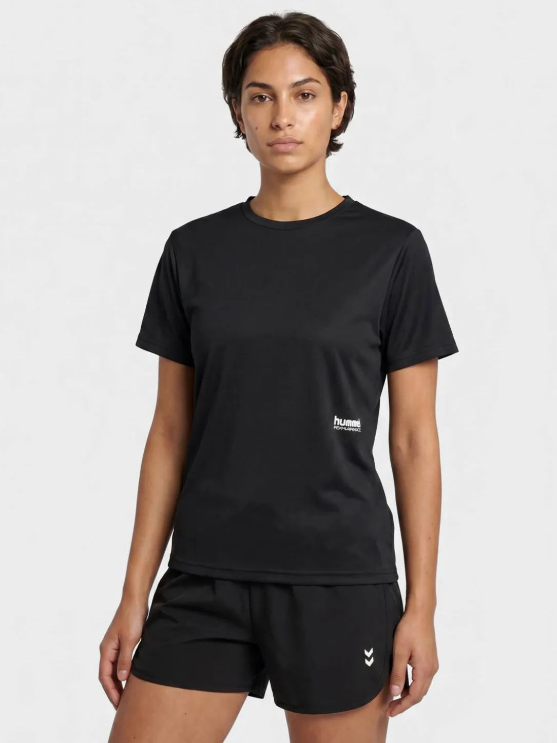 hmlPULSE WORKOUT W T-SHIRT S/S