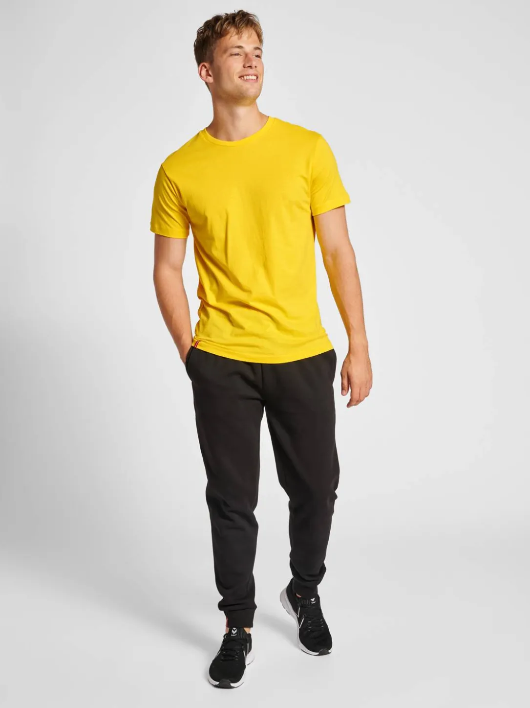 hmlRED BASIC T-SHIRT S/S