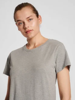 hmlRED BASIC T-SHIRT S/S WOMAN