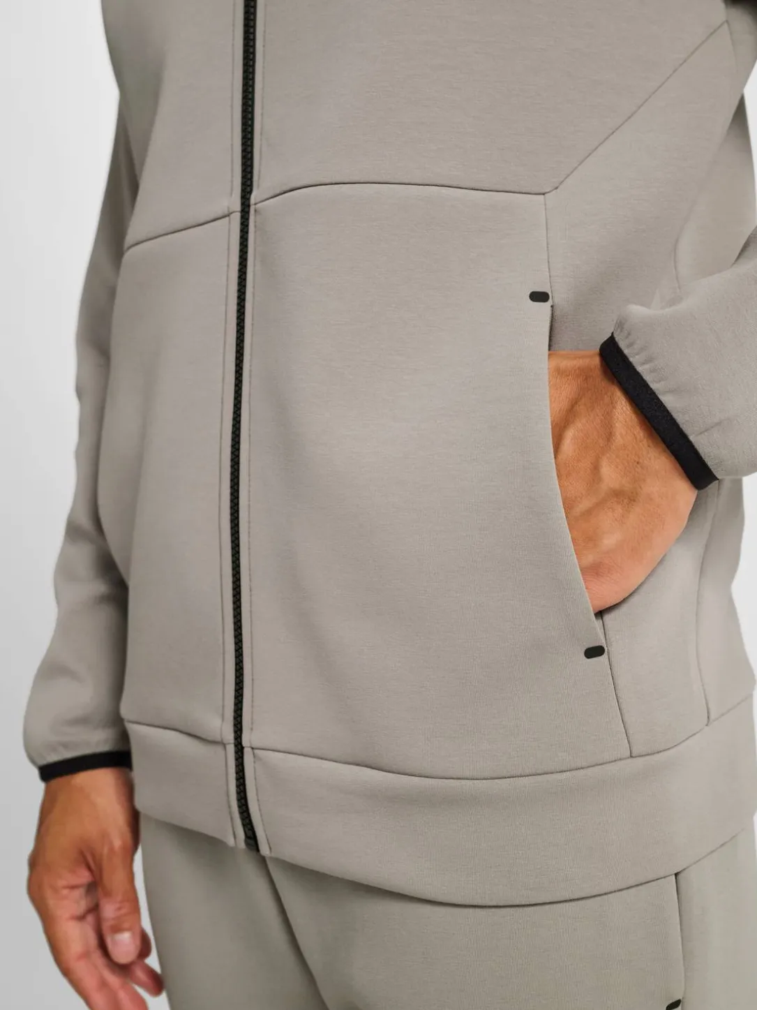 hmlTECH FLEECE REGULAR ZIP HOODIE