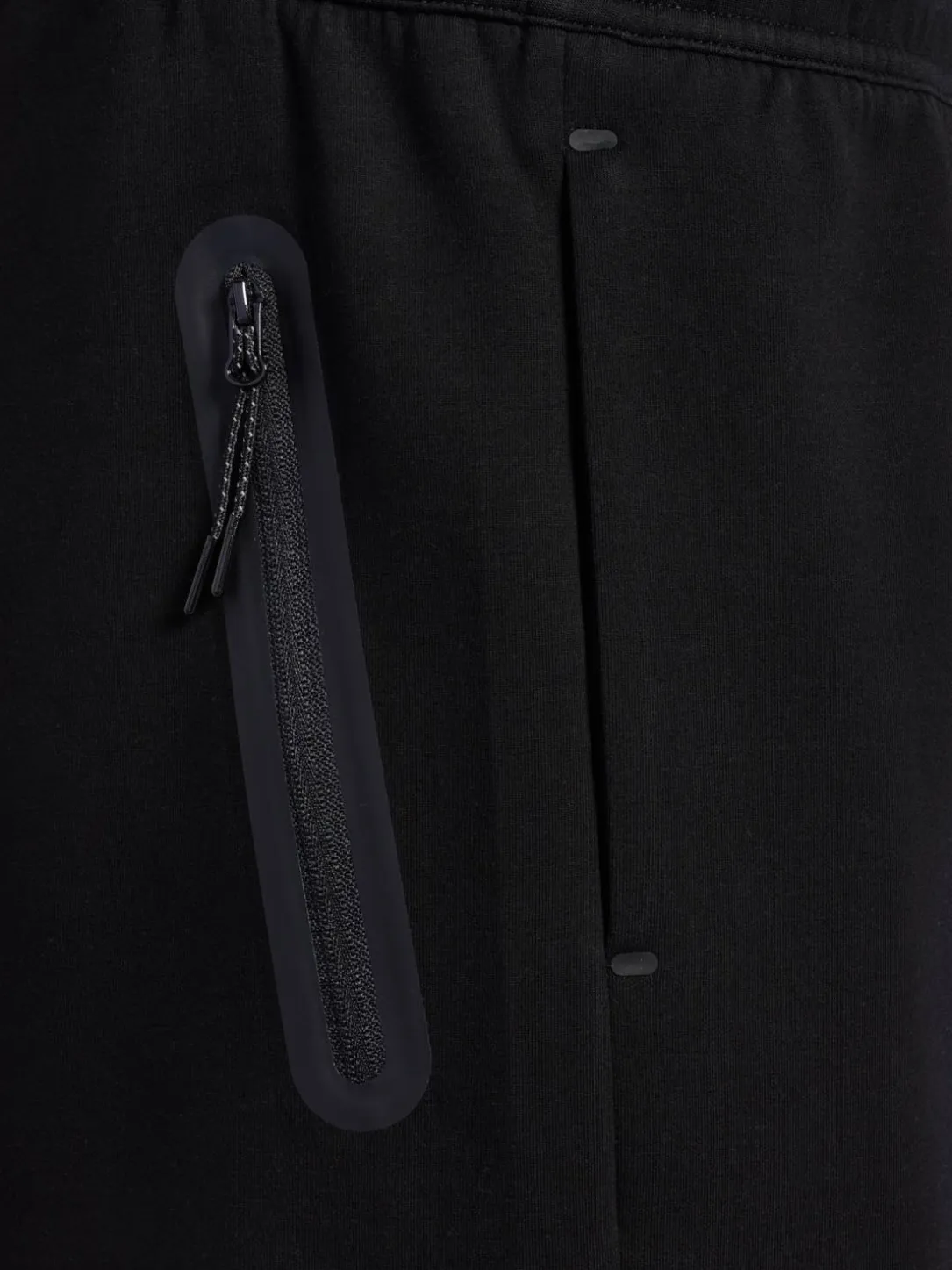hmlTECH FLEECE SHORTS