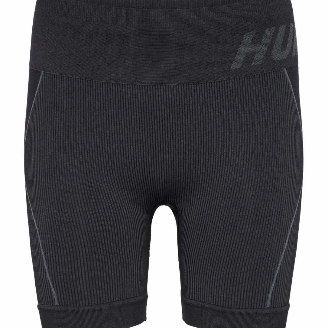 hmlTE CHRISTEL SEAMLESS SHORTS
