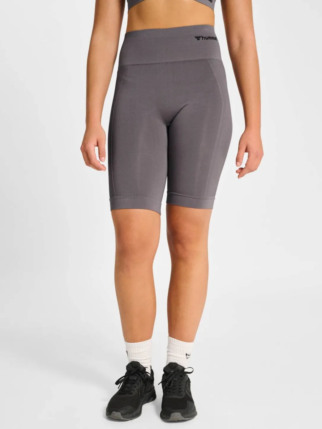 hmlTIF SEAMLESS CYLING SHORTS