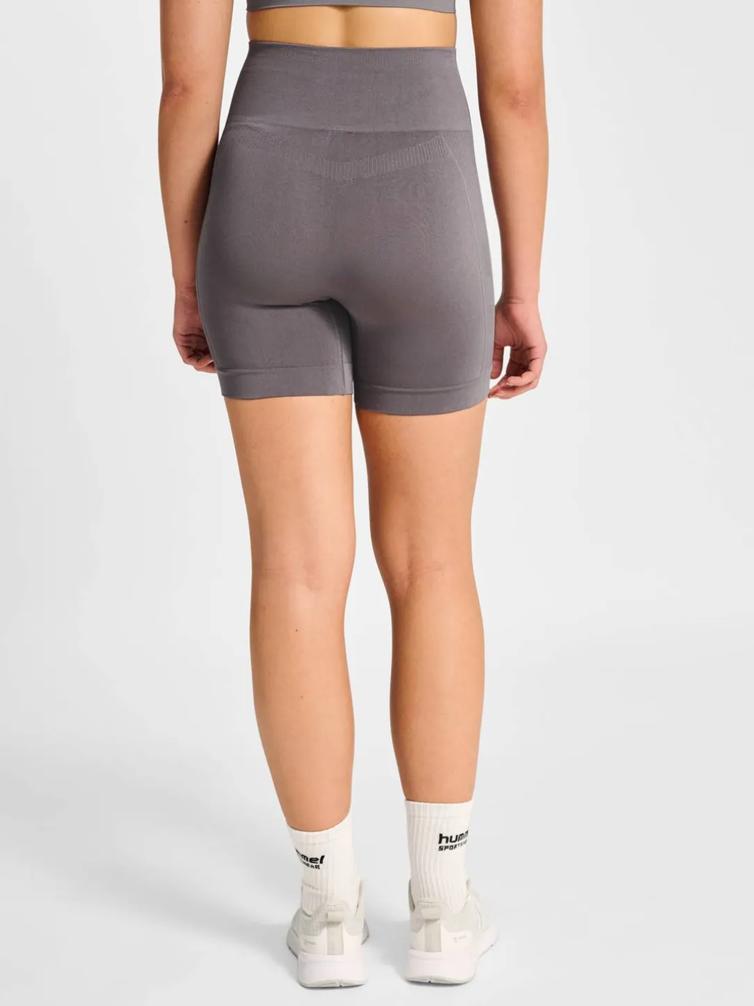 hmlTIF SEAMLESS SHORTS