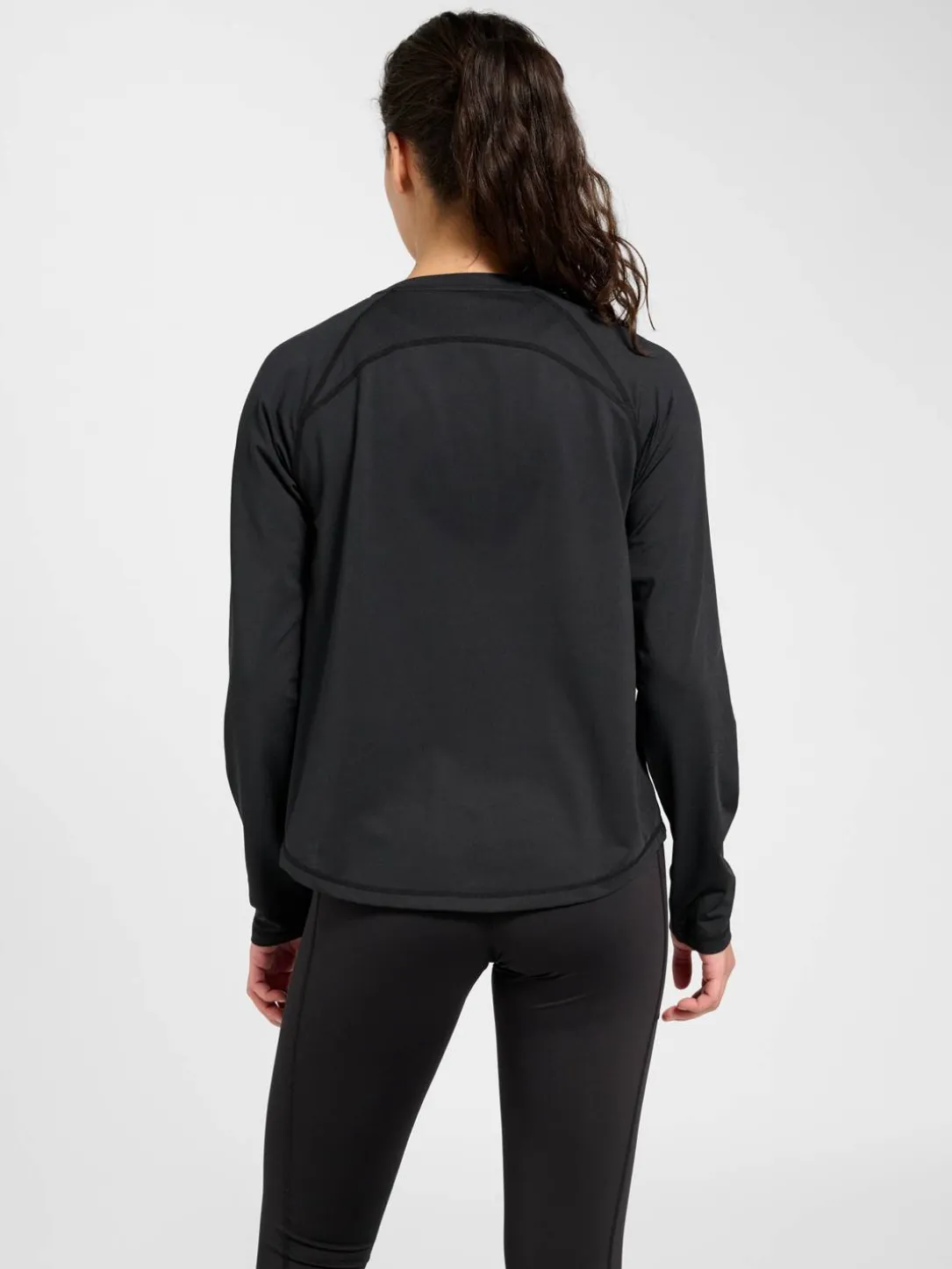 hmlVANJA TECH T-SHIRT L/S