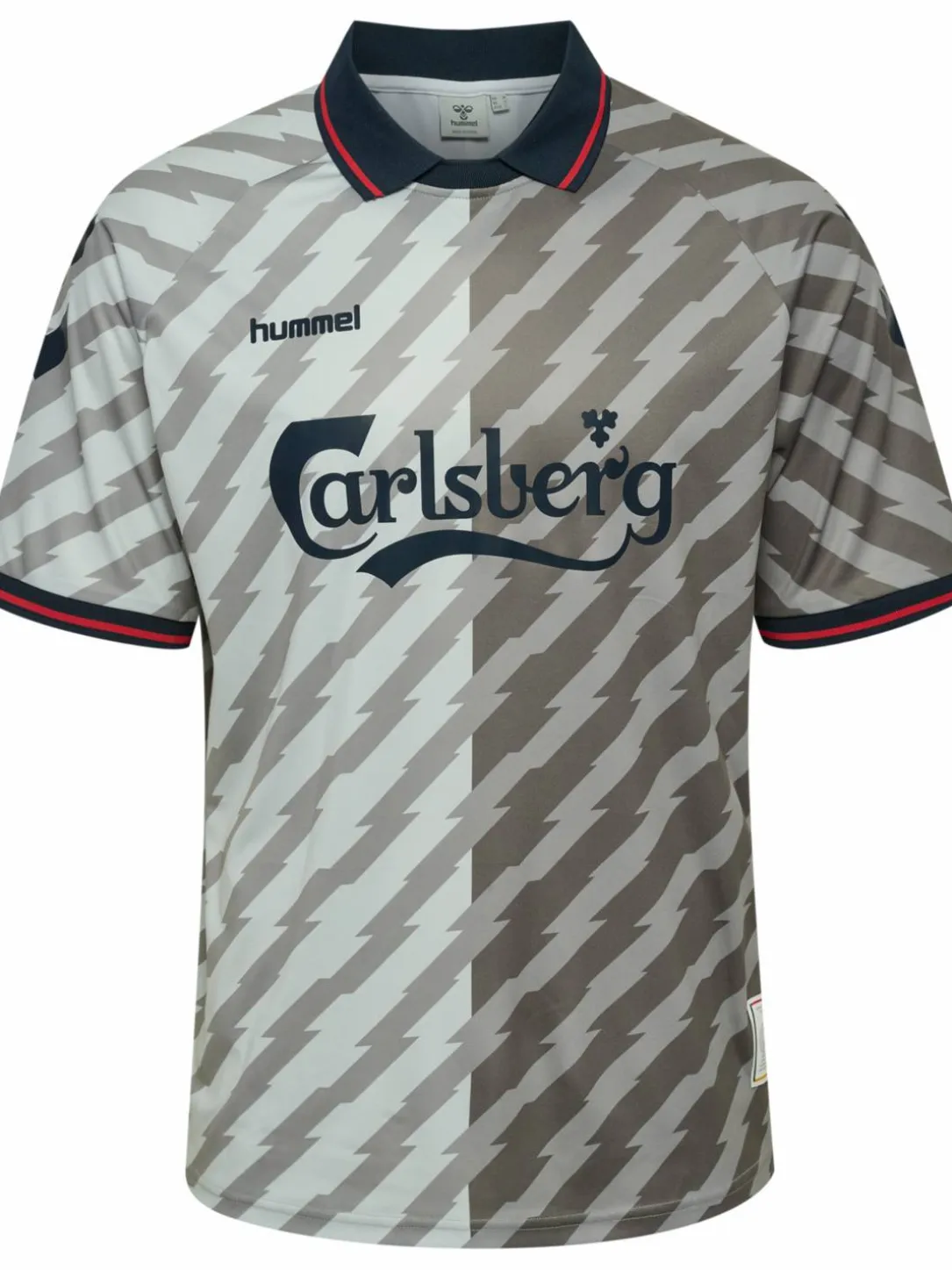 hmlWORLD 26 SOCCER JERSEY