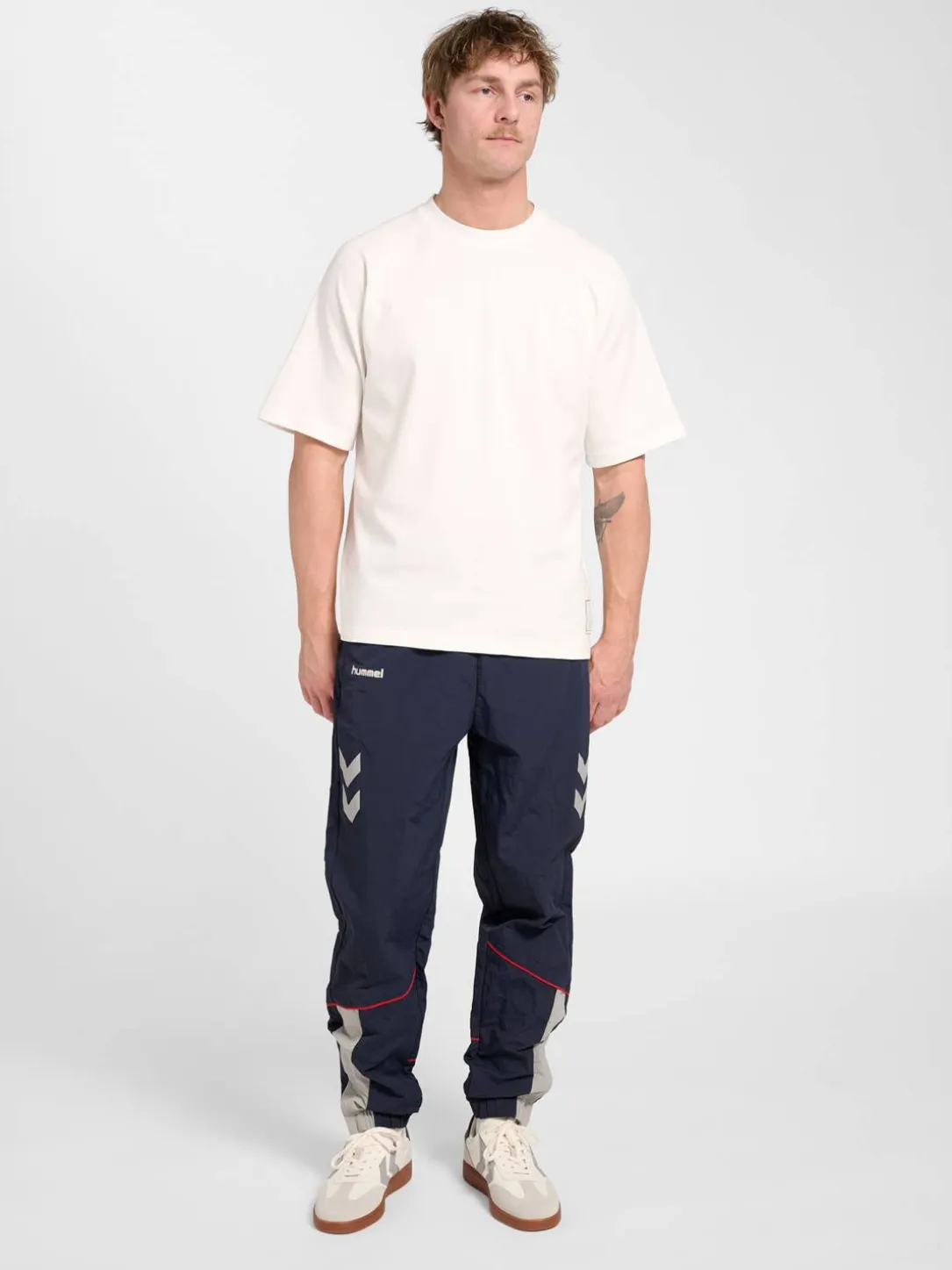 hmlWORLD 26 T-SHIRT S/S