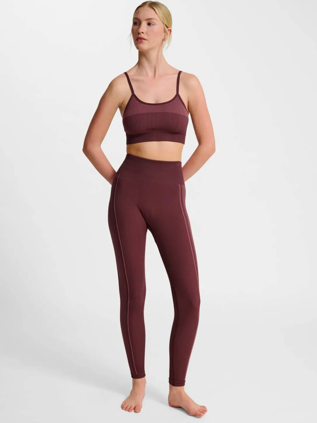 hmlYOGA SEAMLESS LOW SUPPORT BRA