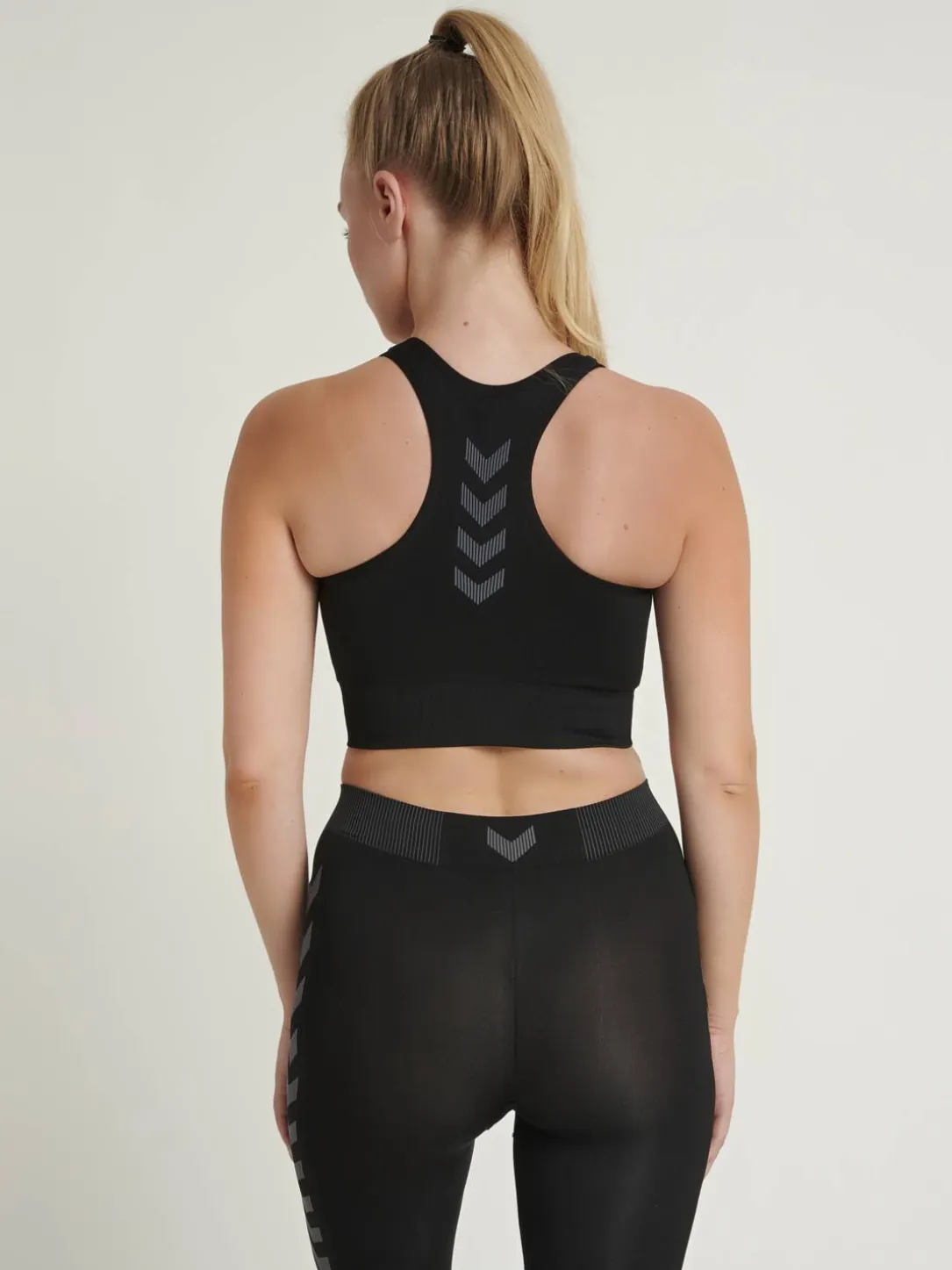 HUMMEL FIRST SEAMLESS BRA WOMAN