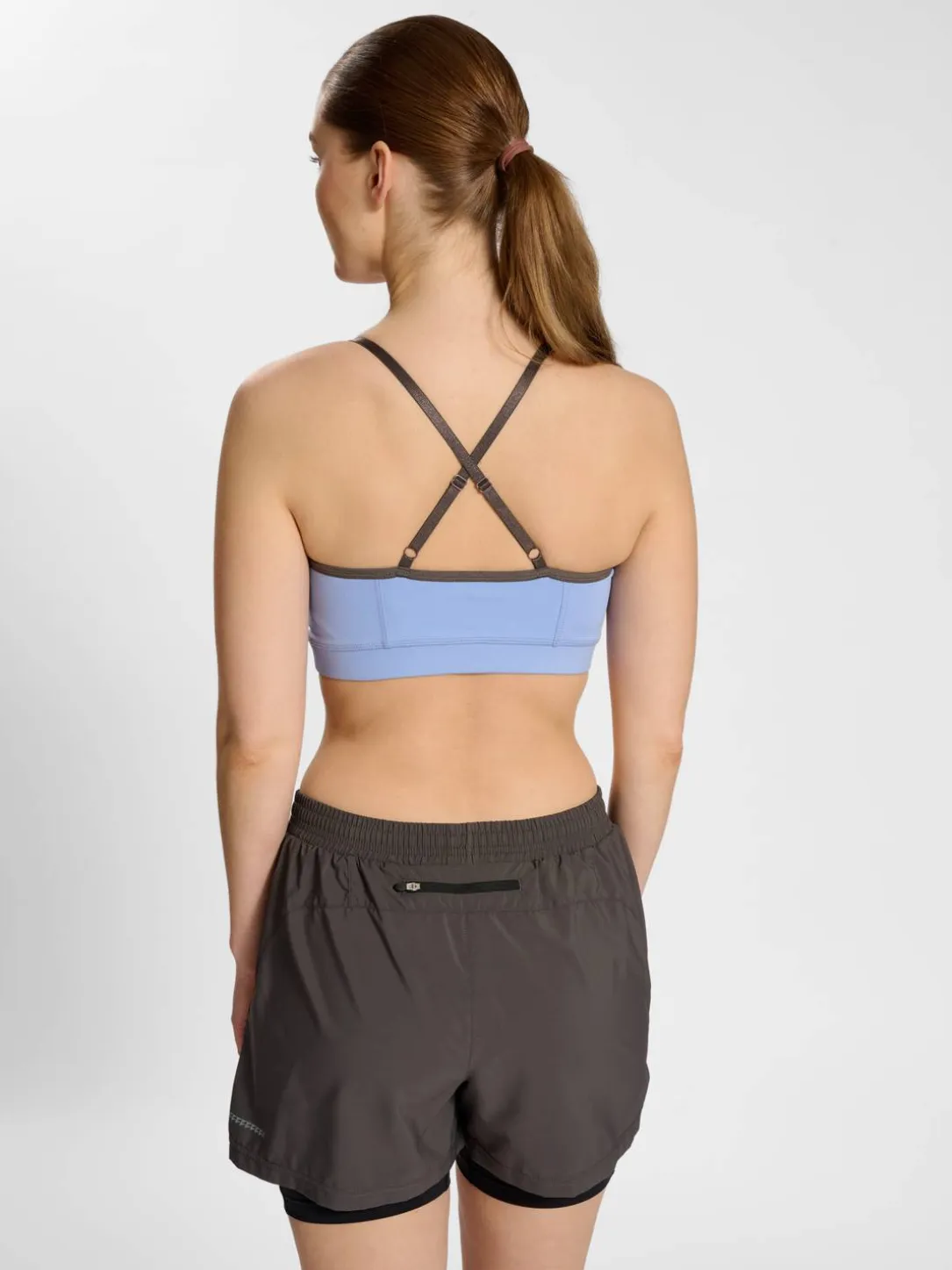 nwlAUGUSTA BRA WOMAN