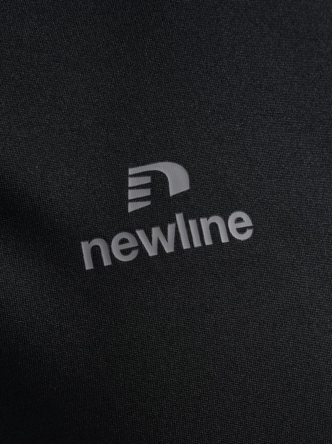 nwlBEAT T-SHIRT