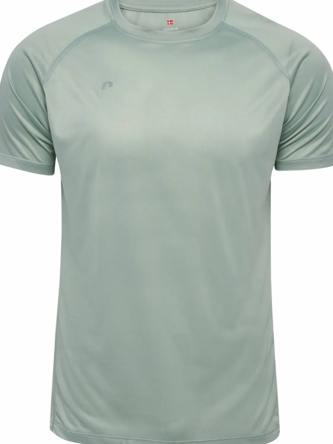 nwlBEAT T-SHIRT