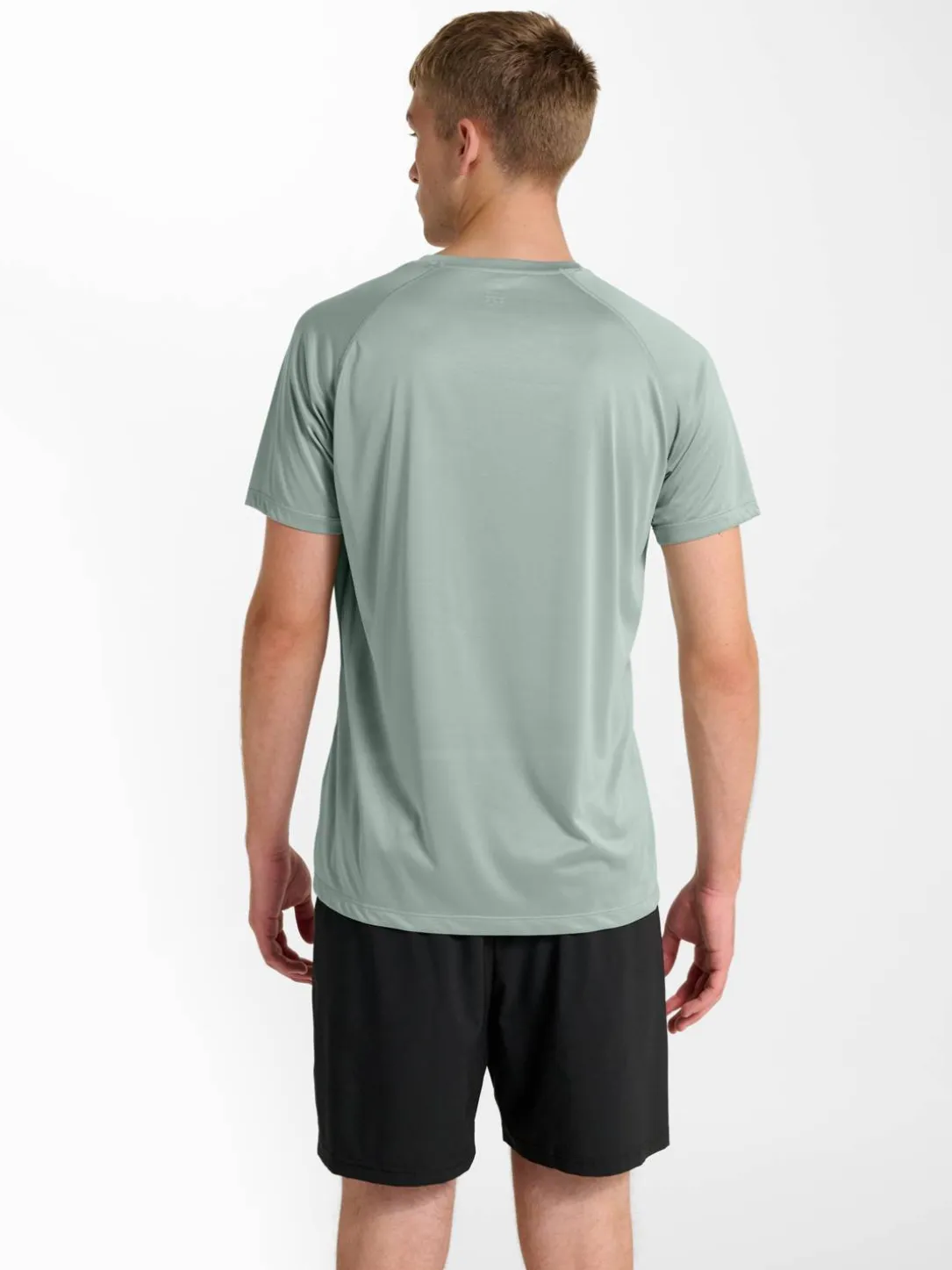 nwlBEAT T-SHIRT
