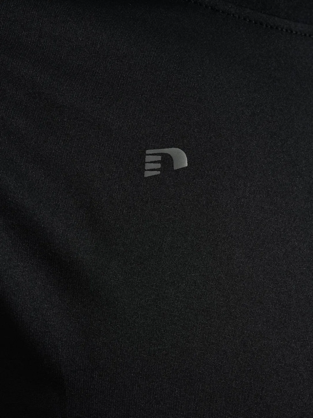 nwlBEAT T-SHIRT L/S