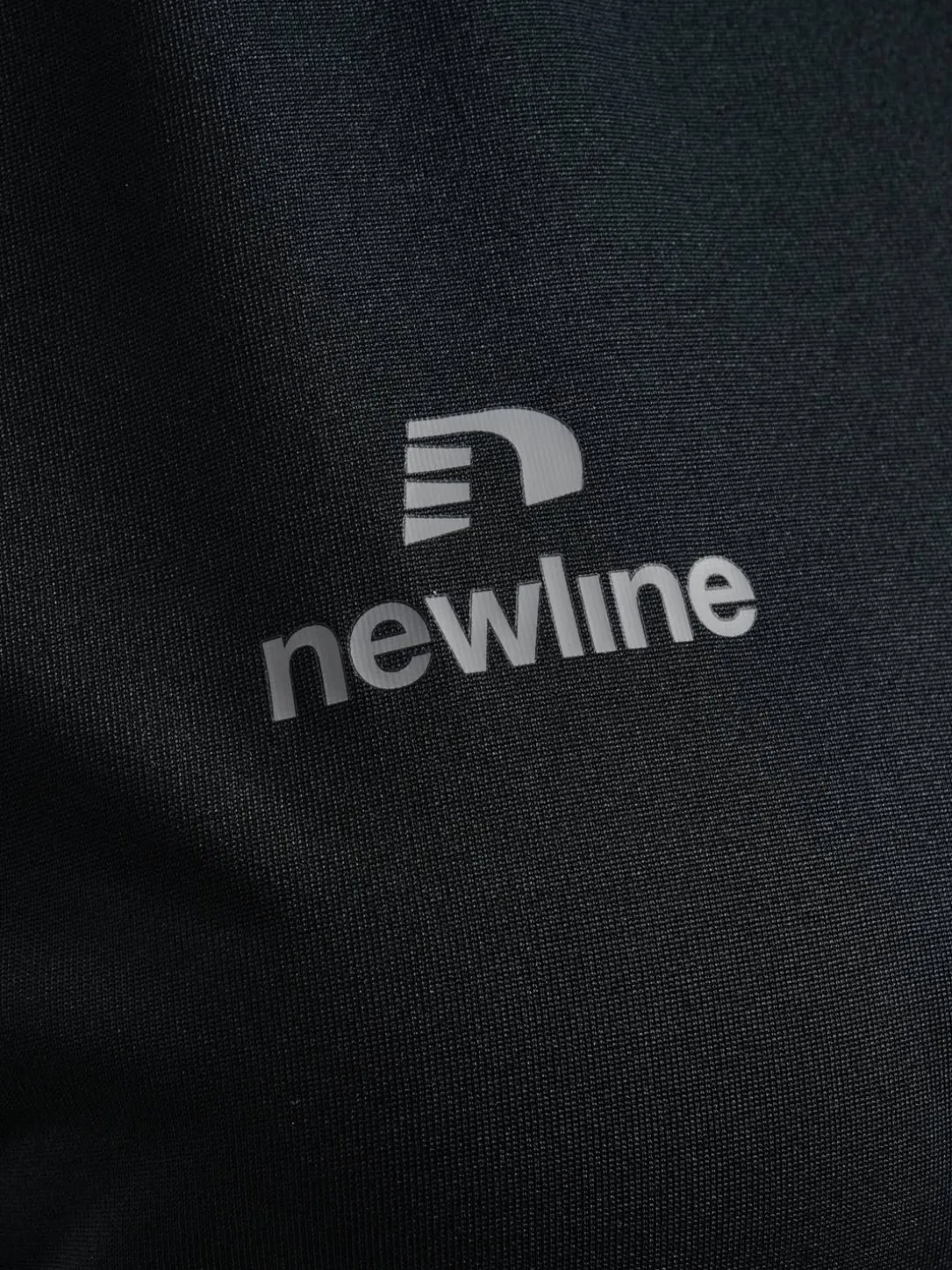 nwlBEAT T-SHIRT L/S W