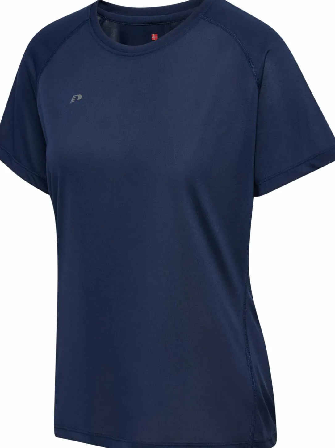 nwlBEAT W T-SHIRT