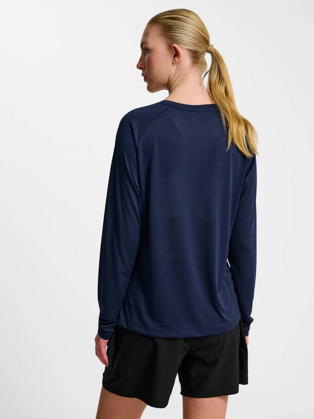 nwlBEAT W T-SHIRT L/S